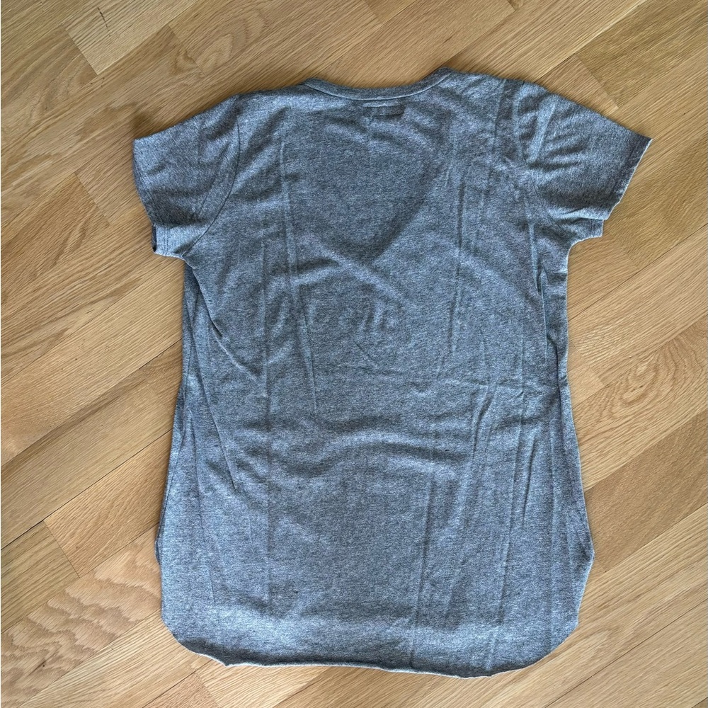 Michael Lauren gray t-shirt with silver metal star detail Size S - Picture 2 of 6